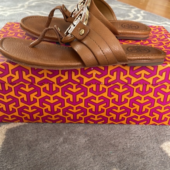 Tory Burch Amanda Flat Sandal Size 5 - Picture 6 of 6
